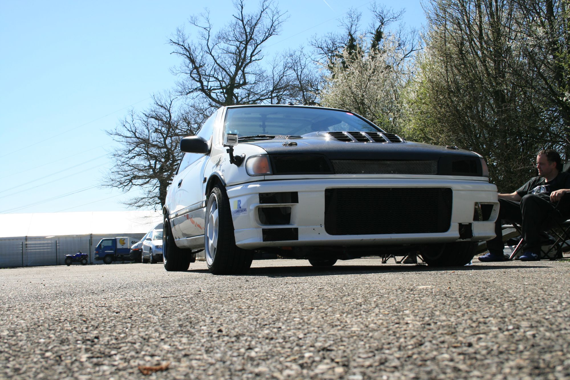 Nissan Sunny RB26 au circuit du Laquais