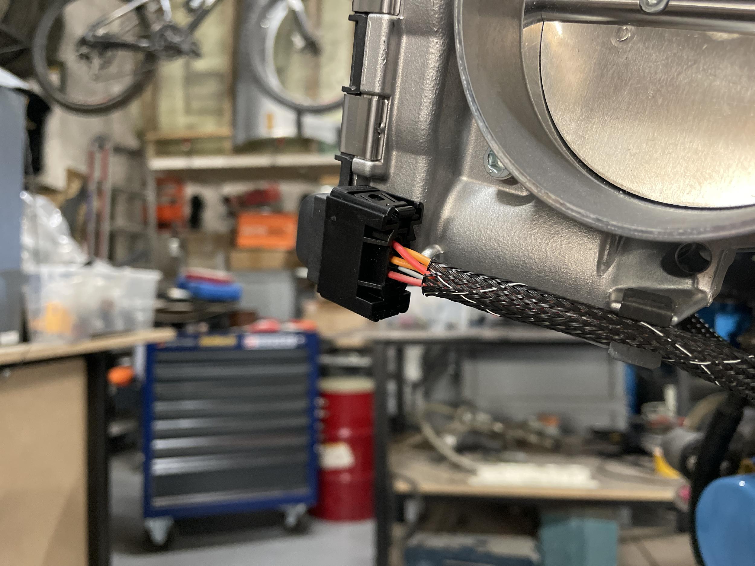 Connecteur pour papillon motorisé Bosch piloté via un Haltech Elite 2500